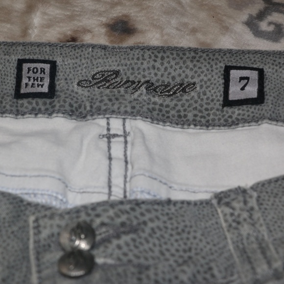 For the Rampage Snake Print Grey Skinny Pants - Picture 3 of 8
